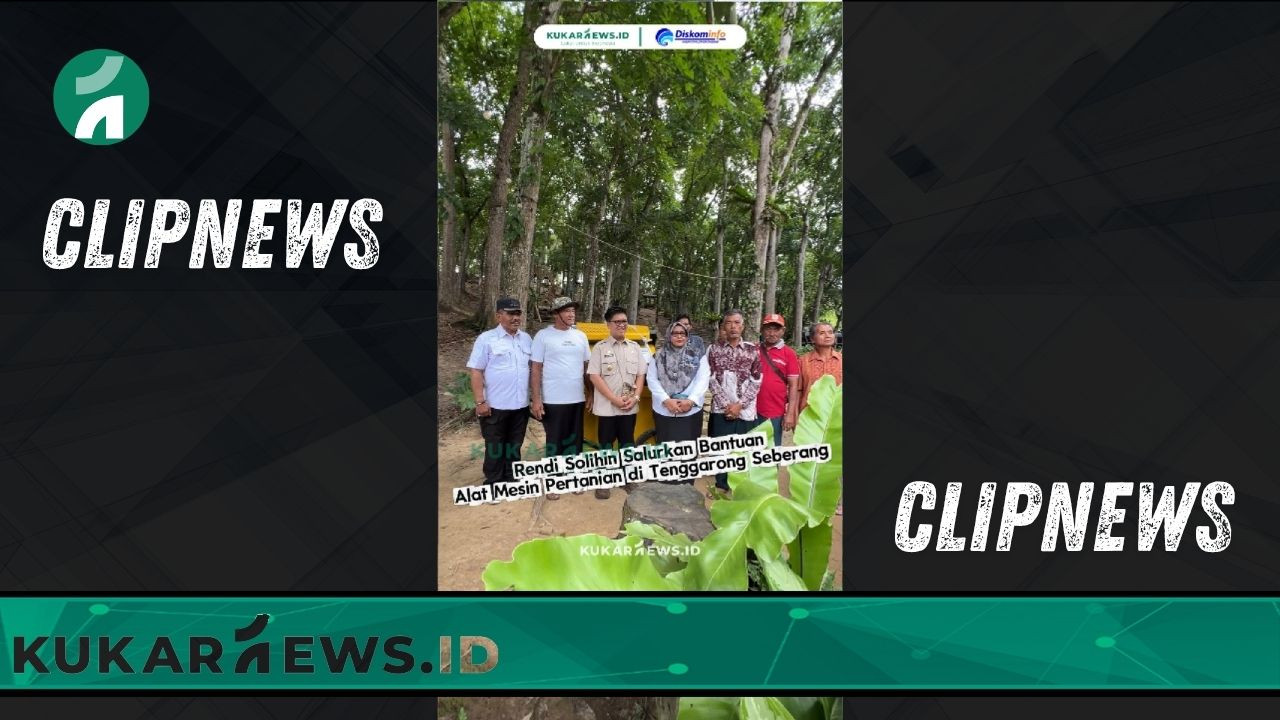 Rendi Solihin Salurkan Bantuan Alsintan di Tenggarong Seberang - Clipnews