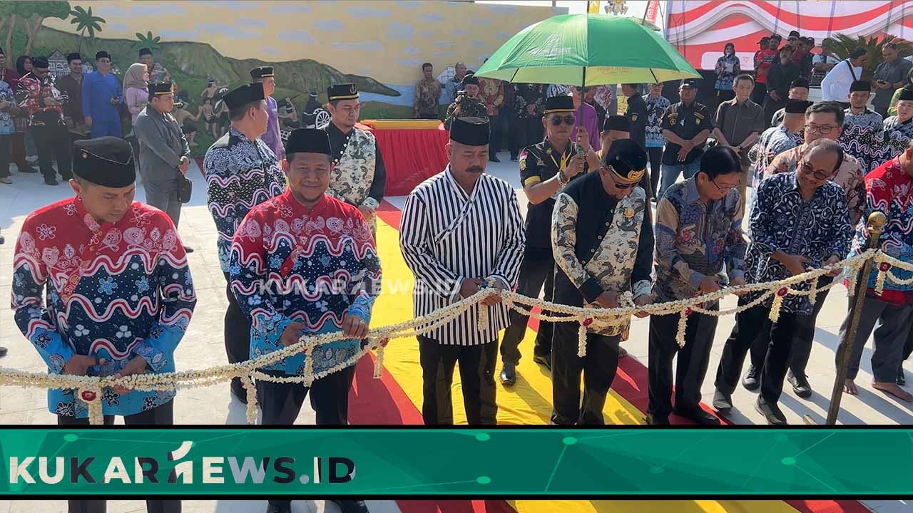 Ketua DPRD Kukar Apresasi Perusahaan Bangun Taman Kota di Tenggarong