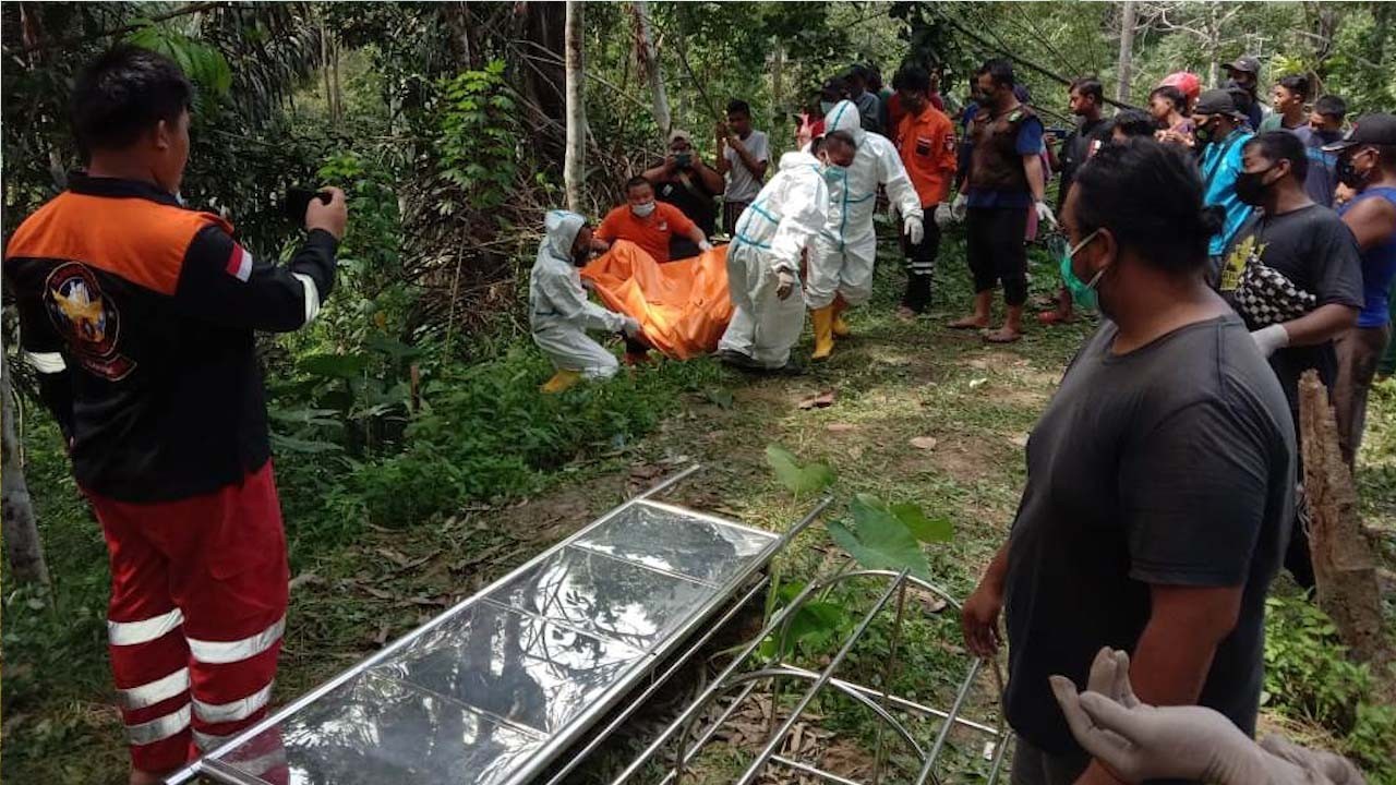 Jasad Tak Beridentitas, Ditemukan Membusuk di Kebun Warga Desa Loa Duri Ilir