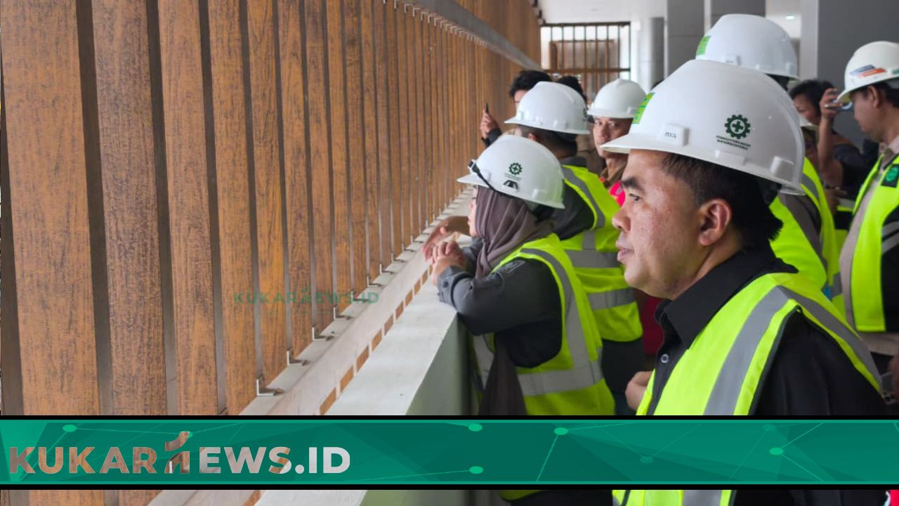 Pimpinan DPRD Kukar Tinjau Progres Revitalisasi Pasar Tangga Arung