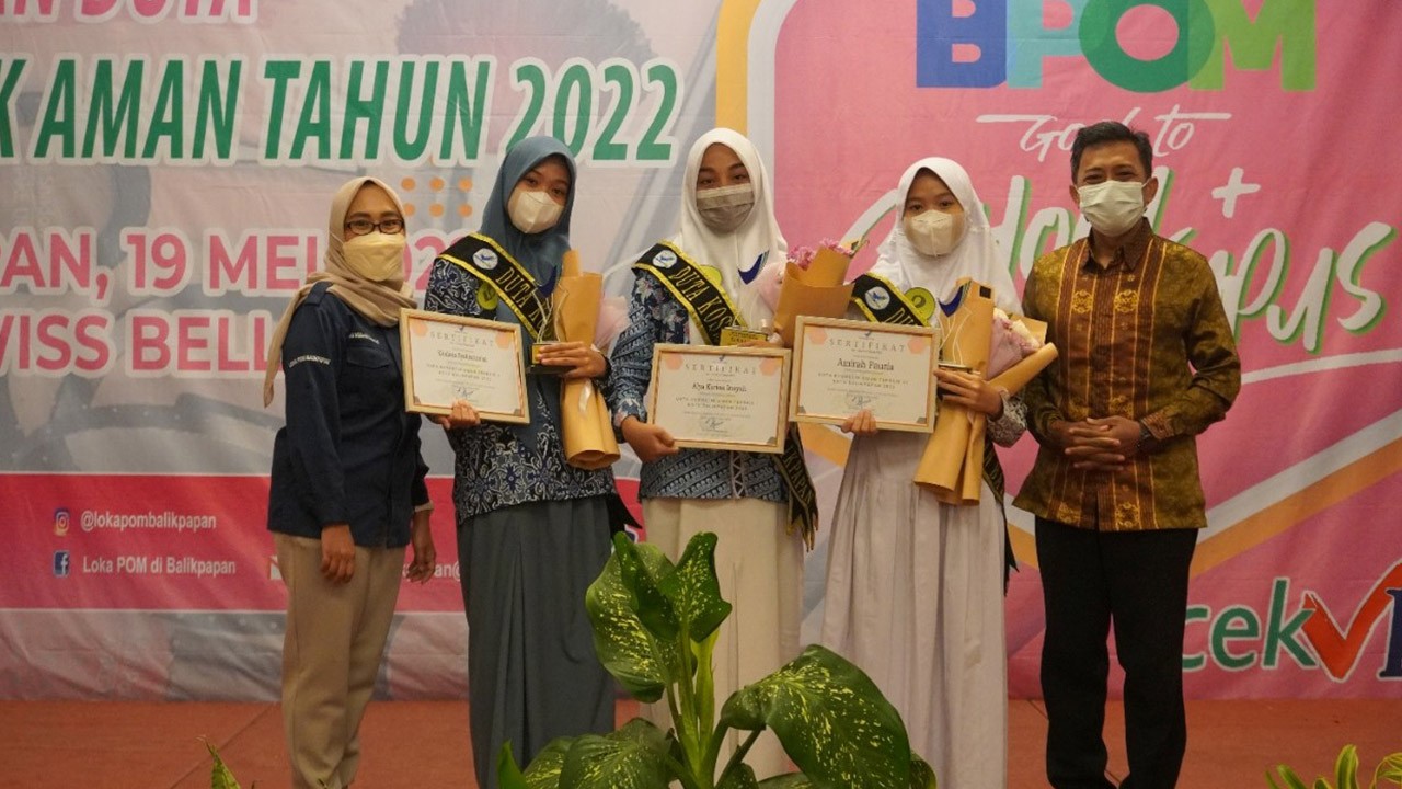 Alya Karina Raih Gelar Duta Kosmetik Aman 2022 Kota Balikpapan