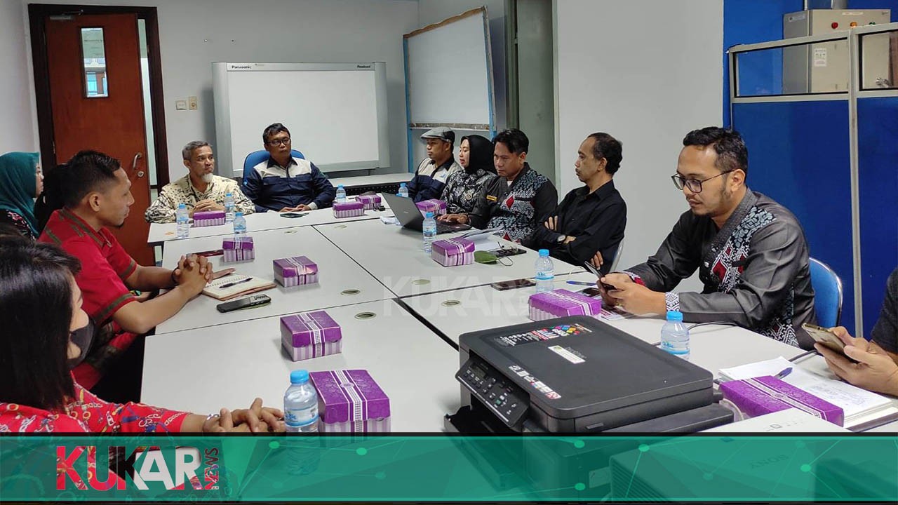 Diskominfo Kubar Audiensi ke Diskominfo Kukar Terkait KIM