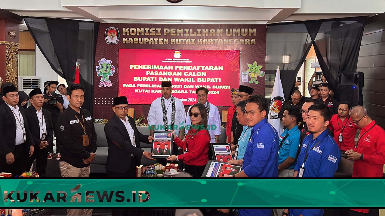 Edi Damansyah - Rendi Solihin Daftarkan Diri ke KPU Kukar