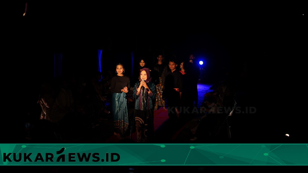 Kainnya Radhika, Tularkan Semangat Berbatik