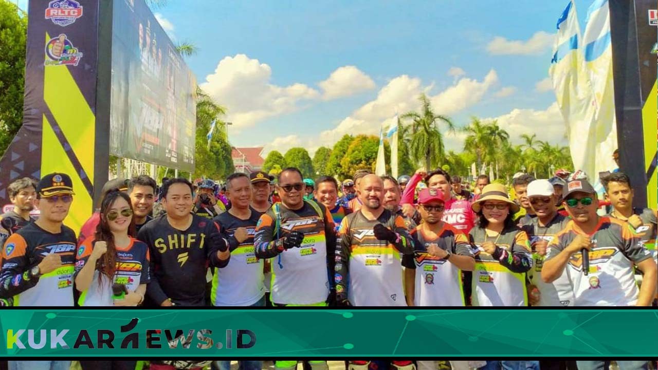 Kasmidi Bulang Lepas 1200 Peserta Jelajah Bukit Pelangi II 