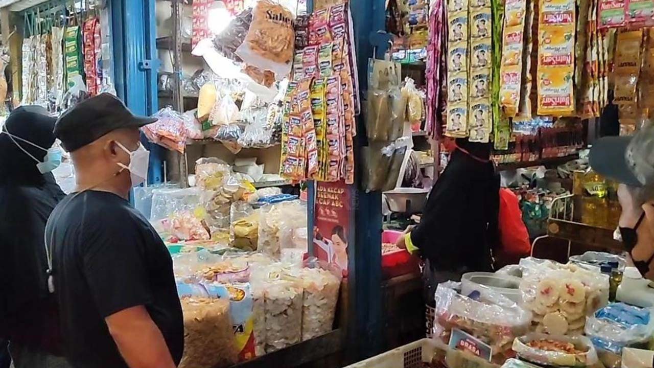 Minyak Goreng Langka, Pedagang Tidak Memiliki Stok