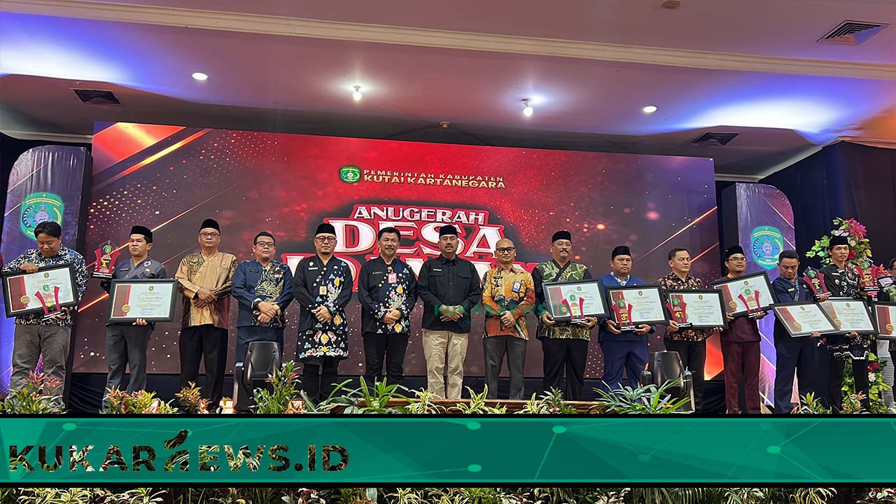 Edi Damansyah Berikan Penghargaan dan Pastikan Kukar Bebas Desa Tertinggal