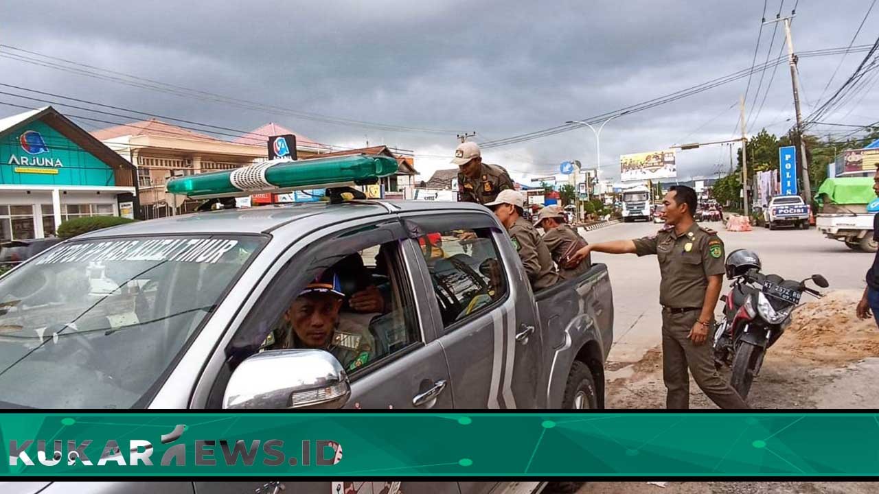 Satpol PP Kutai Timur dan Dinsos Razia Gelandangan di Sangatta Utara