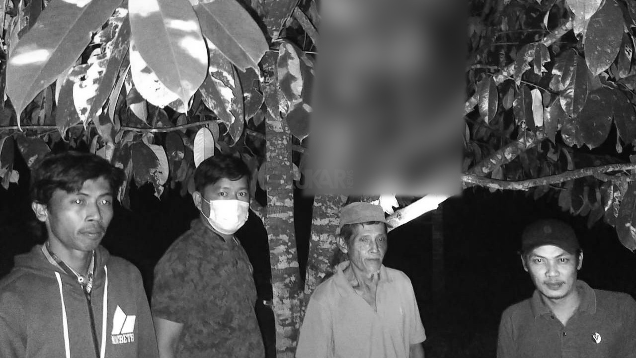 Pria Ditemukan Gantung Diri di Pohon
