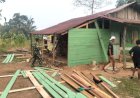 Kemanunggalan di Jembayan Tengah: Satgas TMMD 130 dan Warga Padu Bedah Rumah Tak Layak Huni