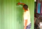 Gotong Royong Meringankan Beban Warga, WC Langgar Nurul Hasanah Kini Bersih dan Rapi