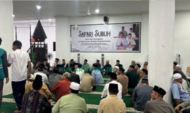 Safari Subuh Pemkab dan DMI Kukar di Mangkurawang, Dirangkai Peresmian Rehabilitasi Rumah Imam dan Marbot