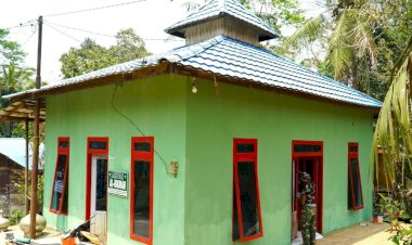 Kemanunggalan TNI dan Warga Tudungan Lewat Perbaikan Langgar Al-Hikmah