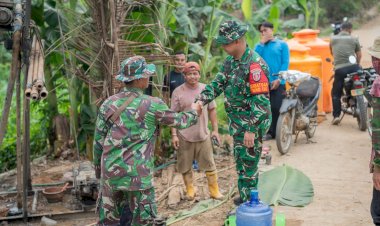 Pastikan Air Bersih Warga Terpenuhi, Dansatgas TMMD 130 Tinjau Pembangunan Sumur Bor di Jembayan Tengah