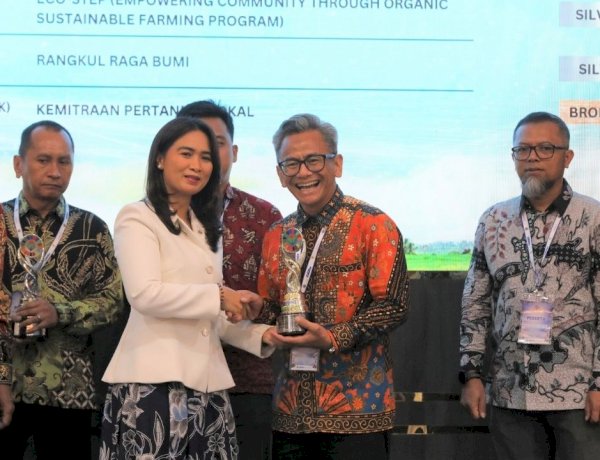 Dorong Kemandirian Ekonomi Masyarakat Desa, Grup PHI Raih Penghargaan CSR & PDB Award 2026