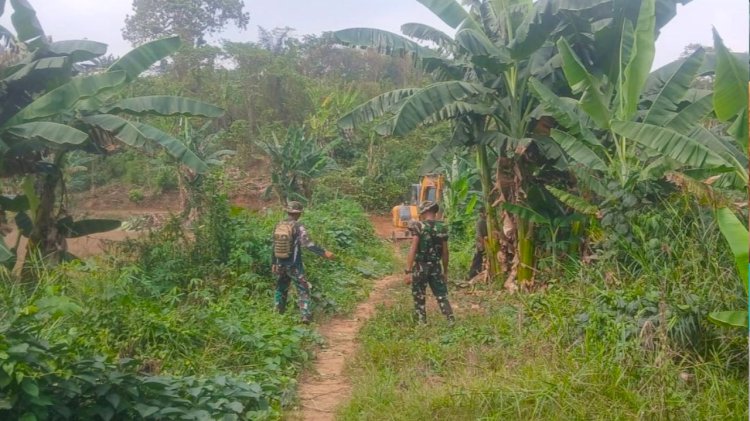 Buka Akses Poktan Rapak Etam, Alat Berat Satgas TMMD 130 Kebut Clearing Segmen 4 JUT