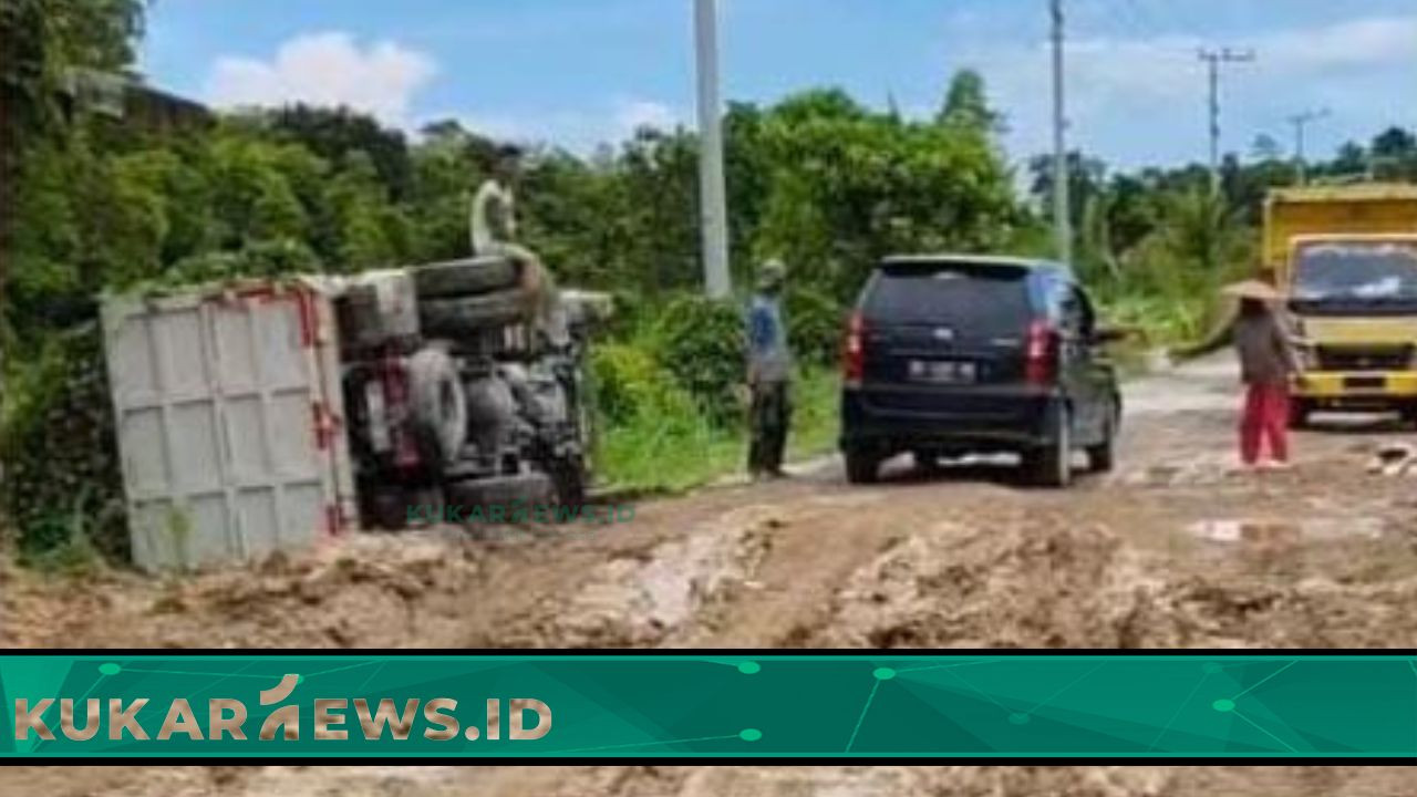 DPRD Kukar Soroti Jalan Rusak di Desa Sekampar, Anggaran Rp30 Miliar Disiapkan