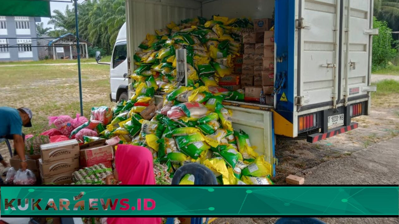 Dinas PPKUKM Kaltim Gelar Operasi Pasar di Kecamatan Teluk Pandan