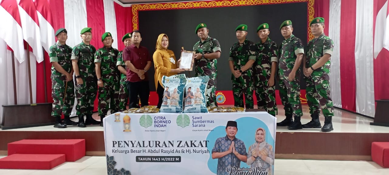 Korem 102/Pjg Bantu Salurkan Zakat 10 Ton Beras dan 2 Ribu Migor