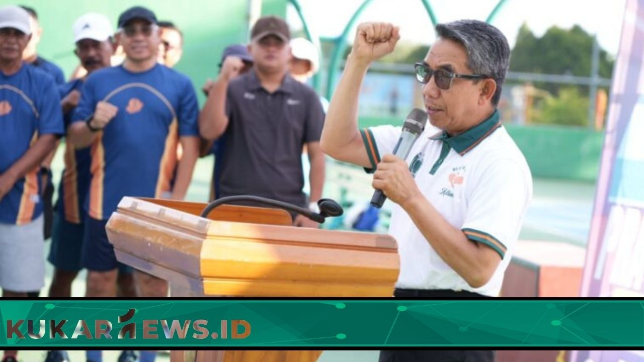 Bupati Buka Open Tournament Tenis Lapangan Bupati Cup 2025